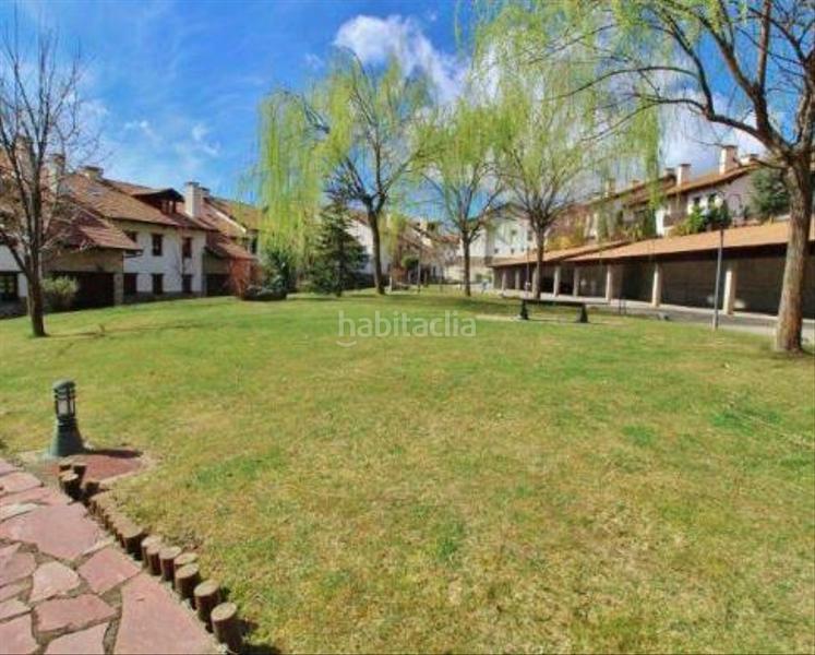 Foto a2ae34a6-34a1-49f2-898d-9a7fff516608. Ground floor with heating parking in Poblaciones Sur Jaca
