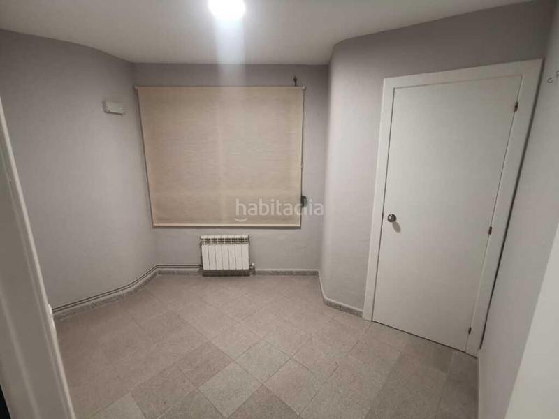 Foto f086c1f4-83f8-49f2-a97c-ec89d0966c15. Appartamento con riscaldamento in Barrio del Ave Zaragoza