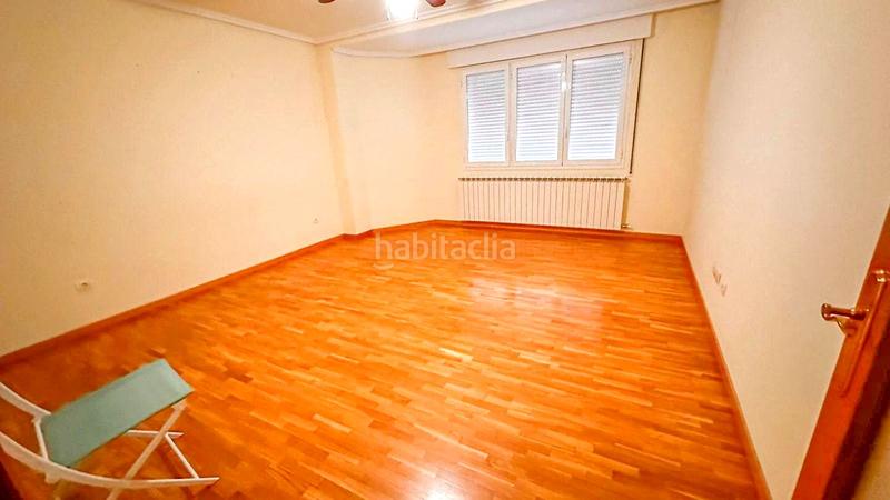 Foto 1a83377c-4639-4fbc-99be-76b4f4fd73bd. Casa con riscaldamento parcheggio in Albelda de Iregua