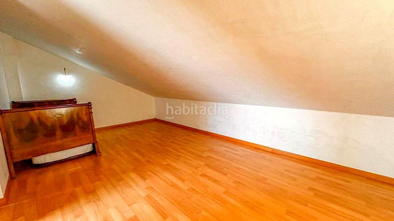 Foto be2ffdbd-e743-4ae1-85a6-5315a4fc736f. Casa con riscaldamento parcheggio in Albelda de Iregua