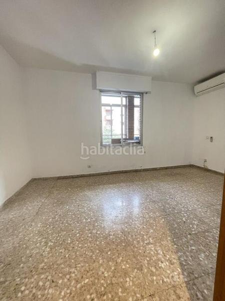 Foto 027c2cfe-dd9f-4707-a8e8-7e1d8c46d203. Etagenwohnung mit heizung in Parque de los Cineastas Zaragoza