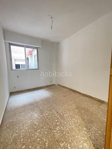 Foto 3b474d73-9fd6-427d-a26c-b5d797eaf1b5. Etagenwohnung mit heizung in Parque de los Cineastas Zaragoza