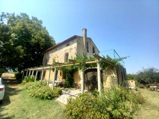 Masia  La almunia de doña godina. Casa señorial escriturada en terreno rústico