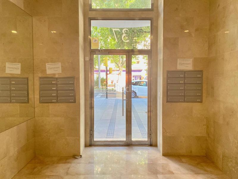 Foto b8d2e4f7-f017-4fca-85e3-8e9e5fd30ab9. Rent office space with heating in Paseo Sagasta Zaragoza