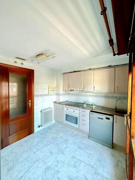 Foto 733db2a9-f153-4bb3-bf8e-ff136dc95300. Flat with heating parking pool in Cascajos - Piqueras Logroño