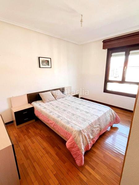 Foto c023e2ca-50ed-4d77-9b48-4b6b877c7715. Flat with heating parking pool in Cascajos - Piqueras Logroño