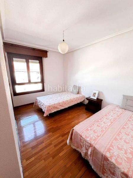 Foto d7949d03-17c8-46b7-a05f-2d81290101d8. Flat with heating parking pool in Cascajos - Piqueras Logroño