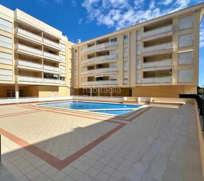 Foto f026c4d7-0a97-4fca-b4bb-8aec876a2be4. Flat with pool in Centro Oropesa del Mar