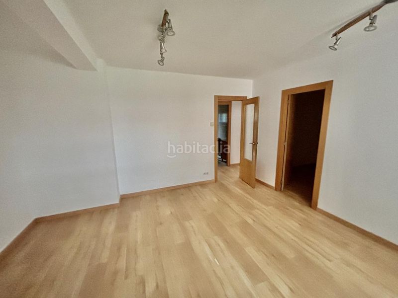 Foto 76a635dd-2a07-4ef1-a4c3-5235cb22f196. Planta baixa amb calefacció a Barrio Jesús Zaragoza
