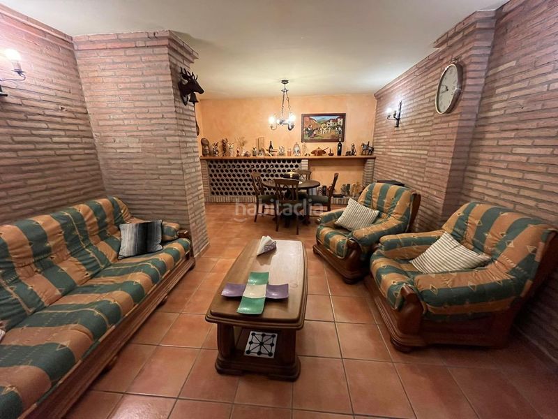 Foto 14d76ea1-b397-43c2-94a8-4286193373b9. Casa adossada amb calefacció aparcament a Montecanal Zaragoza