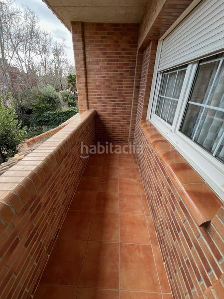 Foto 9b1a3757-fbc5-4f6b-8253-a7035a490a4b. Casa adossada amb calefacció aparcament a Montecanal Zaragoza