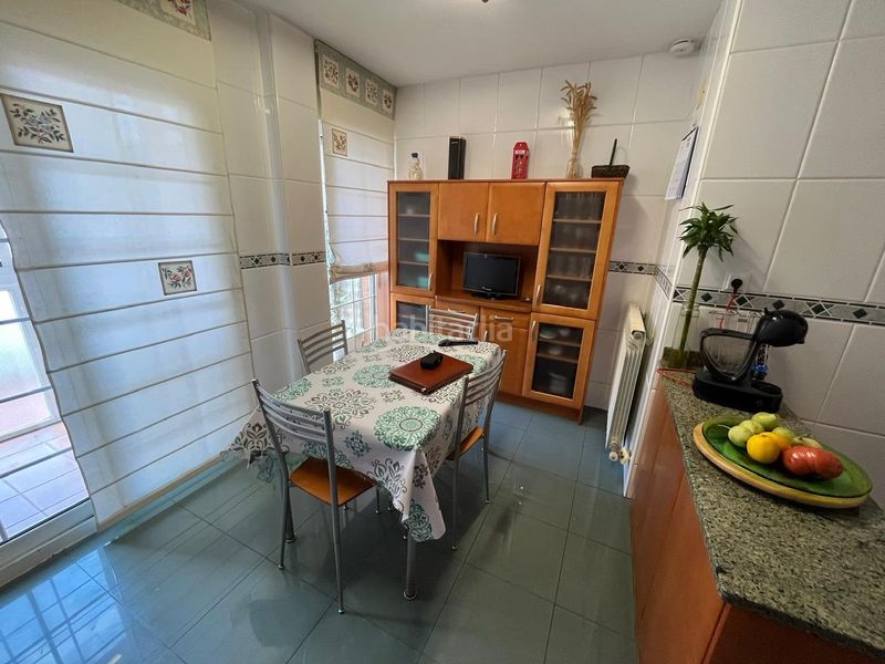 Foto e8eb1ac7-1067-4004-b69b-54f564398561. Casa adossada amb calefacció aparcament a Montecanal Zaragoza