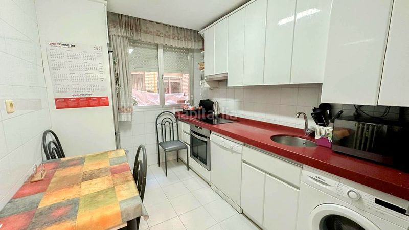 Foto 49e325f6-9589-47b8-a01f-43b0e12715ba. Pis amb calefacció aparcament a Universidad Logroño