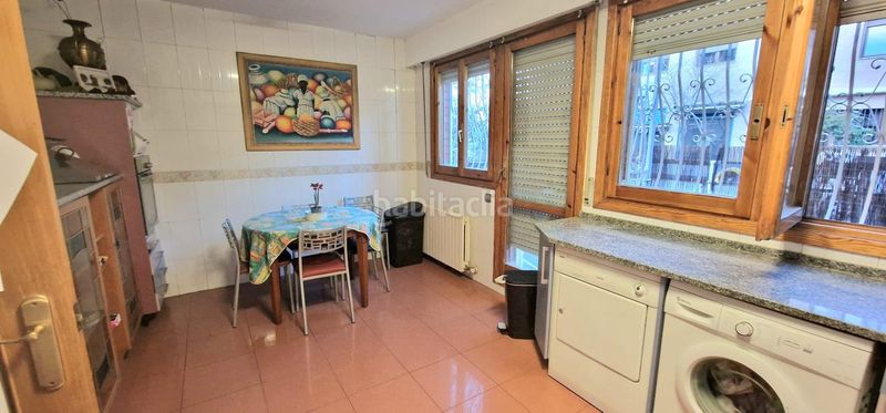 Foto aeb2668f-39da-4ebc-8d62-6f551c0d6c06. Casa adossada amb calefacció aparcament a Santa Isabel Zaragoza