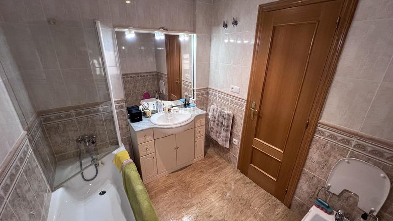 Foto c0310627-e640-411e-bcd5-83bf06b9fe05. Casa amb aparcament a Papa Luna - Platja del Gurugú Benicarló