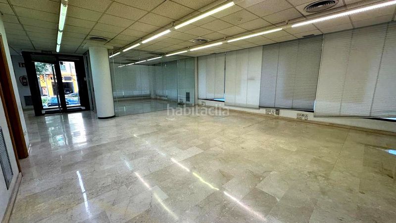 Foto bb437971-719c-4942-9b38-545781518021. Local comercial a Jesuitas Logroño