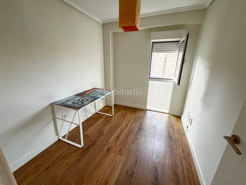 Foto 6f8f596f-ffdb-4a19-a173-472c8291fd4d. Pis amb calefacció aparcament a Parque Palomar - Bombarda Zaragoza