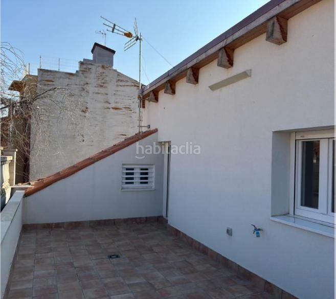 Foto 8ca40bf6-80a7-4fac-9260-a82661c4ed60. Casa amb calefacció a Las Fuentes Zaragoza