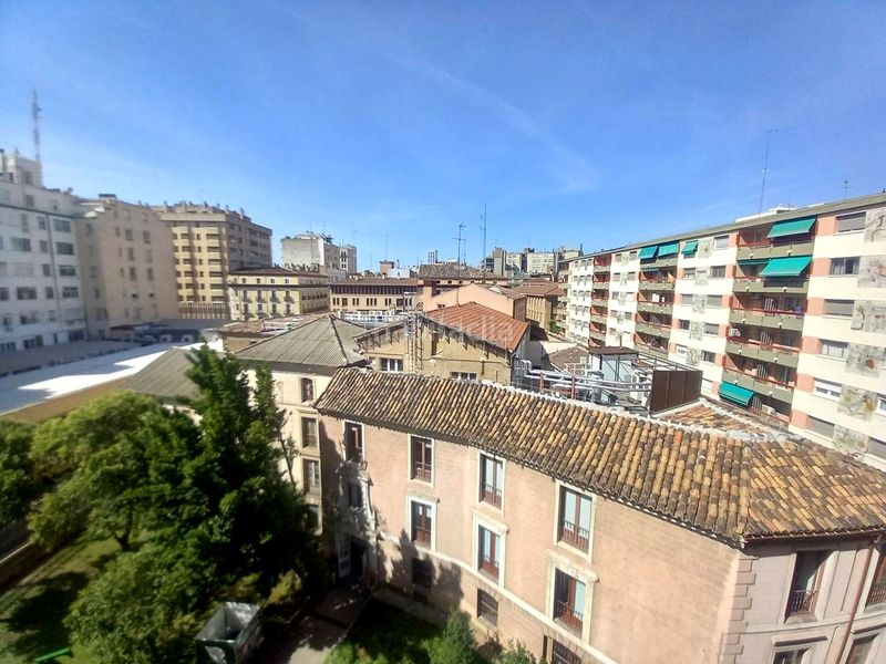 Foto 5bf1d2e2-985b-4735-9b4f-5abd4f57532c. Àtic a Paseo Independencia Zaragoza