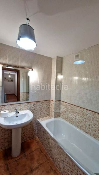 Foto f826d4c6-48dd-4d37-b924-bbbec91dd63f. Dúplex amb calefacció aparcament a Sojuela