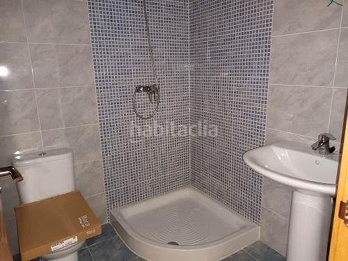 Foto 39d856ad-8384-4cb9-830d-7eacb6540b08. Semi detached house with heating parking in Entrena
