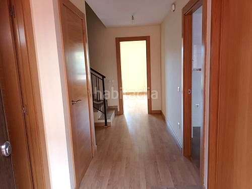 Foto 404dbb62-b745-4180-848e-9d26cf7a4833. Semi detached house with heating parking in Entrena