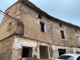 Maison à Lanaja. Casa para reformar con gran corral trasero
