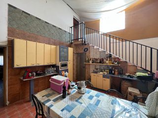 Mas�a en Borja. Finca vallada con agua y luz posible, en bulbuente. nave + vivie
