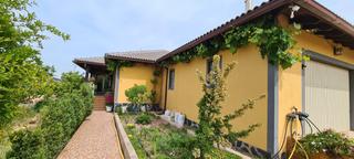 Xalet en Hjar. Bonito chalet para entrar de planta baja en hijar