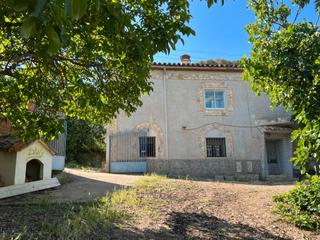 Xalet a Tosos. Casa/torre con mucho terreno, ideal jardin. tosos