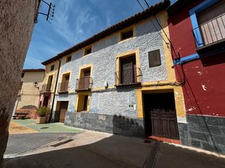 Casa a Torralba de Ribota. Casa grande bien conservada en torralba de ribota(cerca calatayu