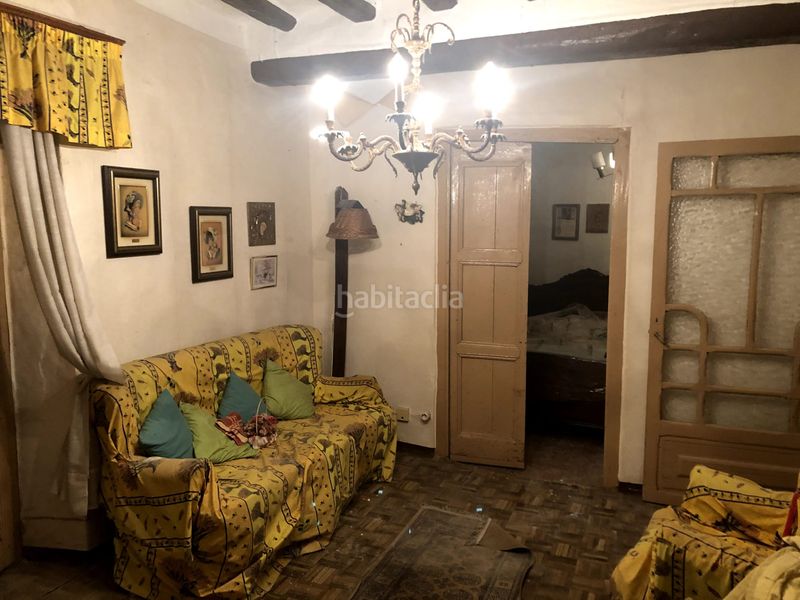 Foto e2a14432-0505-4203-ad2c-f59add0cd730. Casa amb xemeneia a Fabara