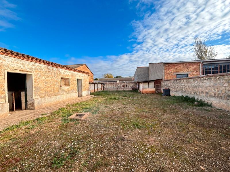 Foto 1a04c8da-d20a-46a7-a733-662a8148c0a9. Casa amb aparcament a Sariñena