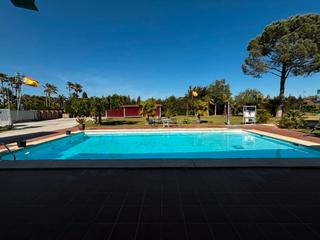 Propriété à Garrapinillos. Garrapinillos-finca de recreo con piscina