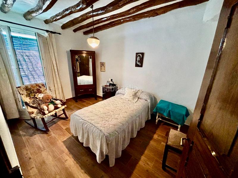 Foto 0b85a421-eaeb-484f-bd7e-fdd862a1a7b2. Casa amb xemeneia aparcament a Valfarta