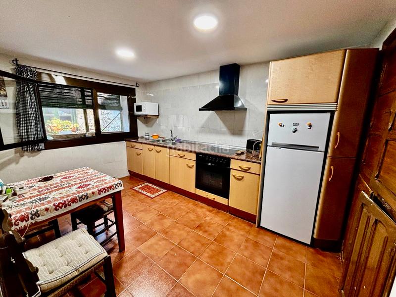 Foto 427ddbf9-4be2-4643-ab6a-156beabb9c1b. Casa amb xemeneia aparcament a Valfarta