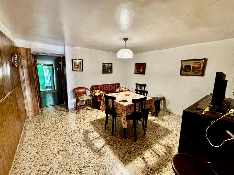 Foto 596294c8-d7f8-40a7-9485-319819aa6f3c. Casa amb xemeneia aparcament a Valfarta