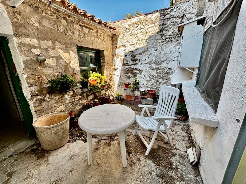 Foto 9e873c4c-08a7-430a-98e5-c34eb043de95. Casa amb xemeneia aparcament a Valfarta