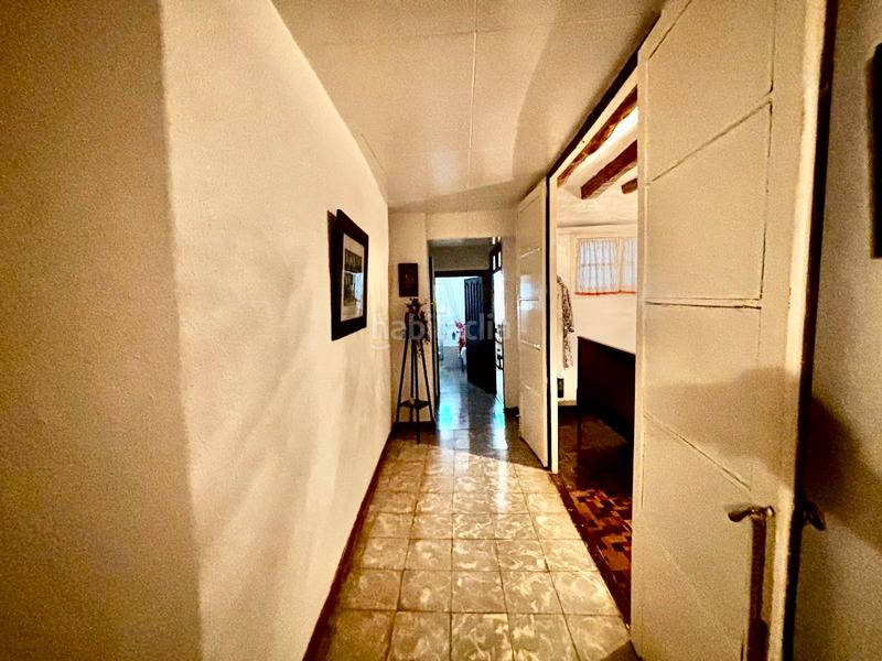 Foto fe3e64b5-d438-4193-8ebc-8b760707bf4a. Casa amb xemeneia aparcament a Valfarta