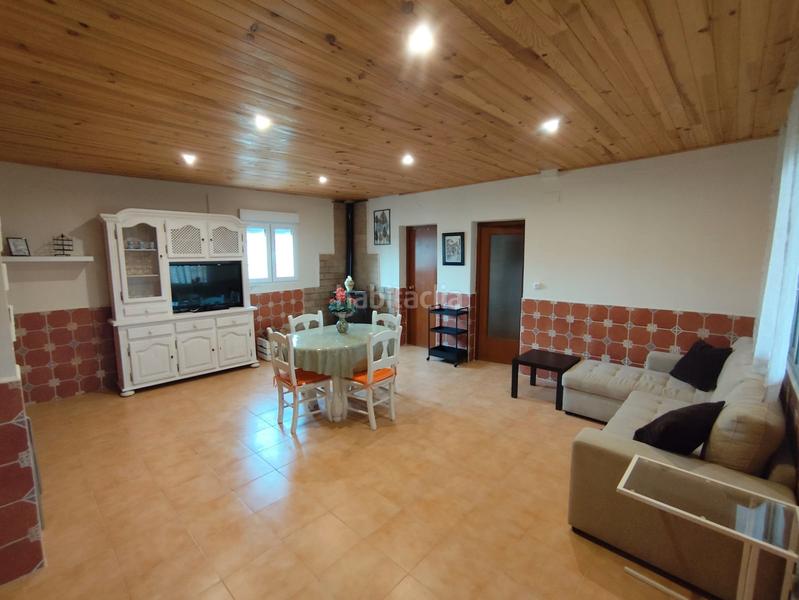 Foto 61b020eb-118d-4dbd-a502-a008f2497dbf. Xalet amb xemeneia a Osera de Ebro