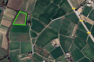 Landgut in Pastriz. Terreno de regadio de 10.821 m2 en pastriz