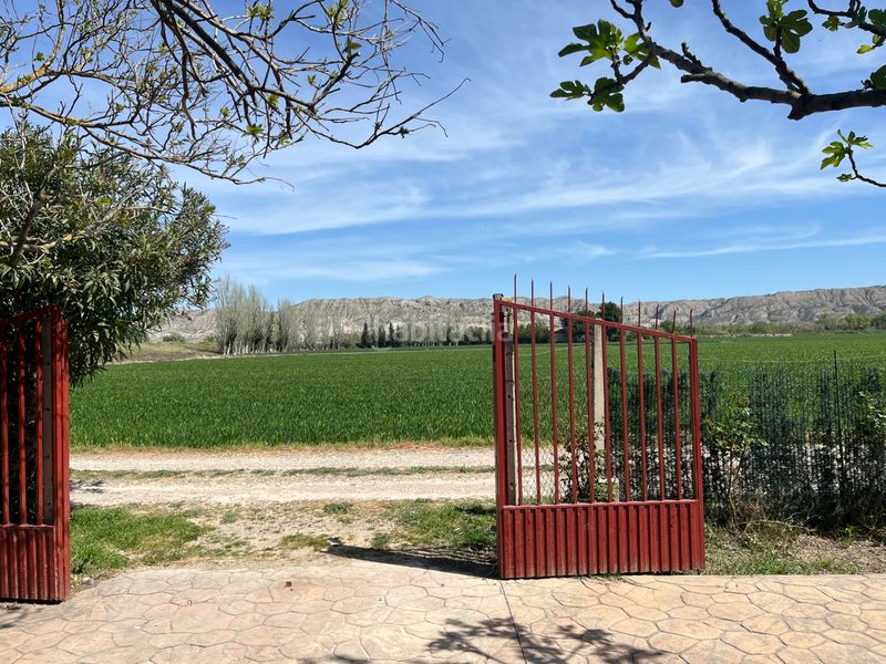 Foto e4015fa5-1e8e-4a09-9a4e-d0fb387c0498. Finca rústica a Salvador Allende Zaragoza