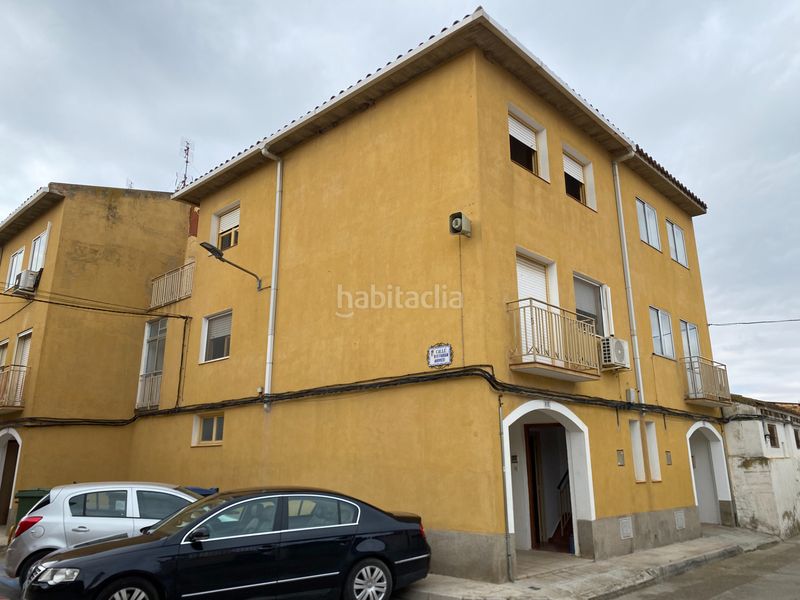 Foto 455de788-5092-4f58-889b-47974124e8ee. Casa adossada amb calefacció a Gelsa