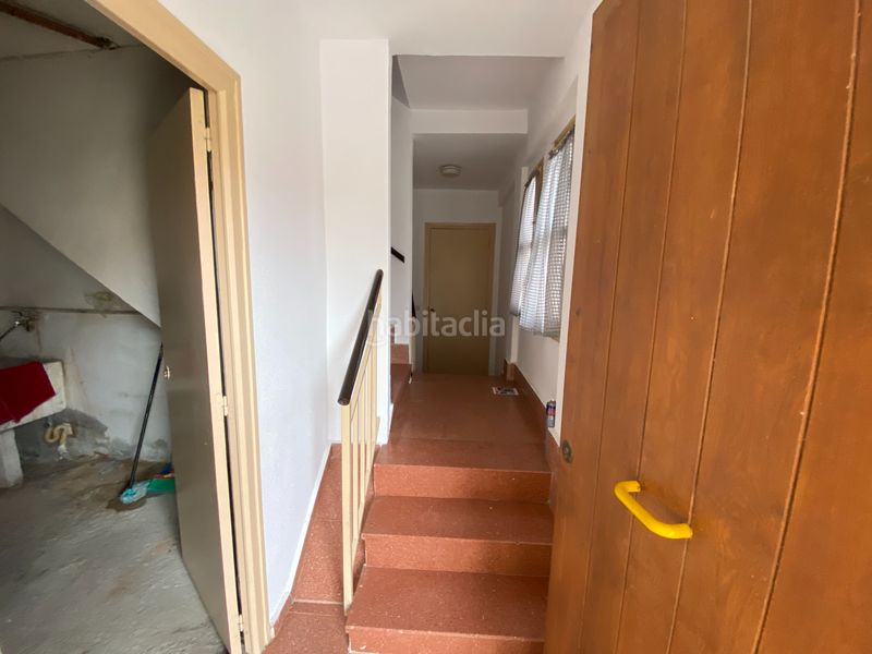 Foto fb51d0a3-183b-489b-8df2-d01a9eea2a5c. Casa adossada amb calefacció a Gelsa