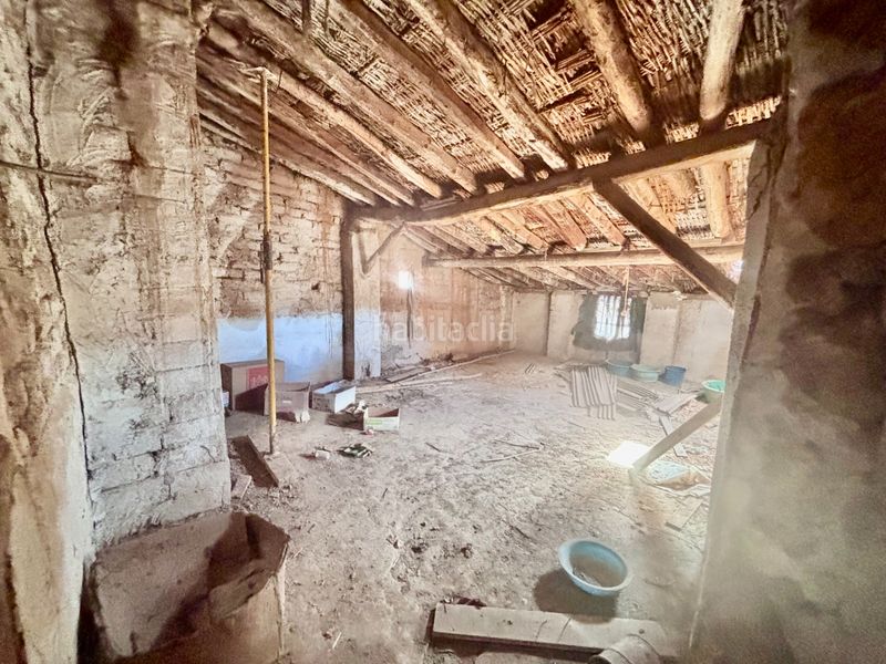 Foto 8107de20-a8a3-491f-ac21-5f3419343463. Casa amb xemeneia a Cetina