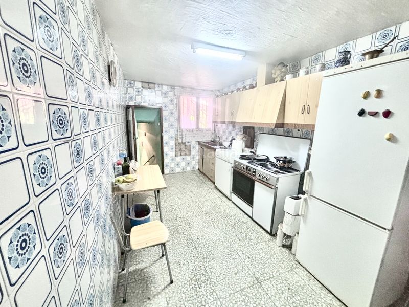 Foto 84b6ba03-d0fb-4d68-ade3-1ac97f9e3c38. Casa amb xemeneia a Cetina