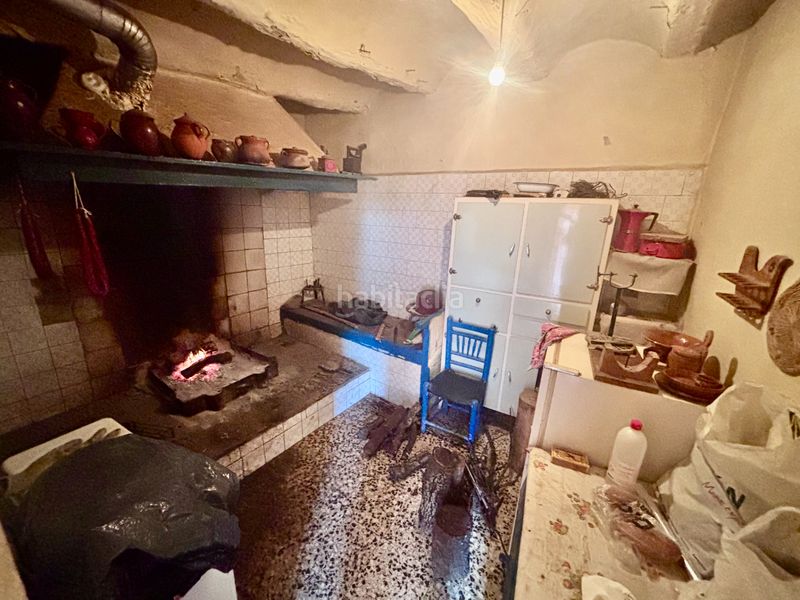 Foto 9e8ac135-4a02-4f4d-9817-9a6130d0b8a1. Casa amb xemeneia a Cetina