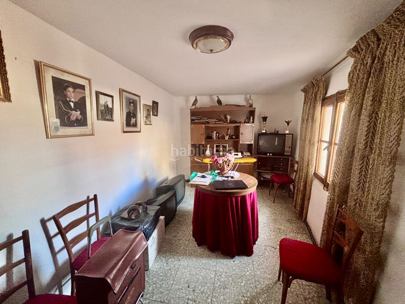 Foto ad7643bd-b098-4745-99a9-1cc427870546. Casa amb xemeneia a Cetina