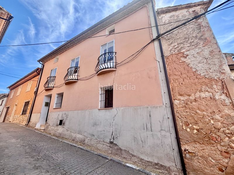 Foto b4536ca7-dc62-43aa-95ed-9494c0fe6511. Casa amb xemeneia a Cetina