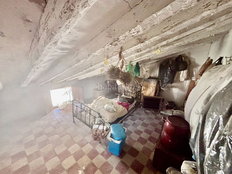 Foto ceaf7a92-64be-4934-bb20-9d3d1867c723. Casa amb xemeneia a Cetina